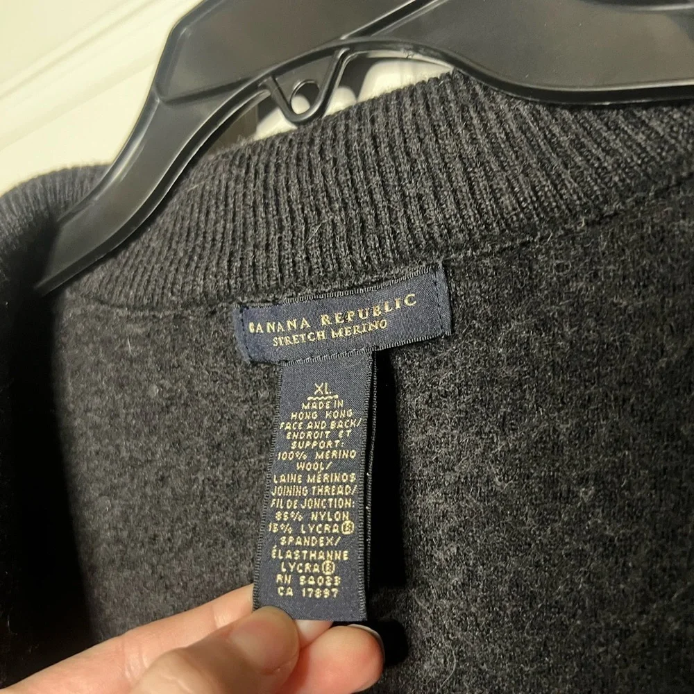 Banana Republic men’s banana